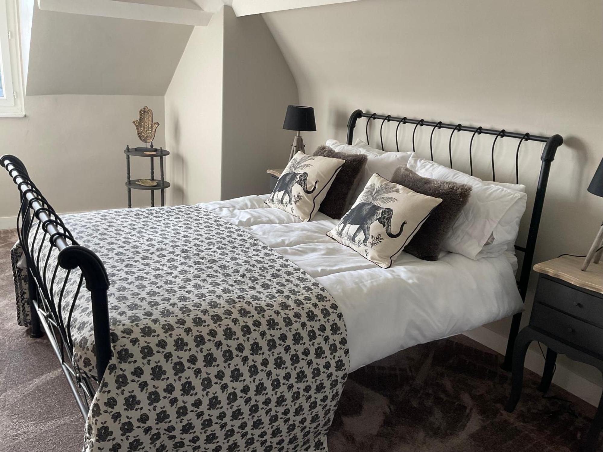 Bed and Breakfast Le Bourg Asnieres-en-Bessin Zewnętrze zdjęcie